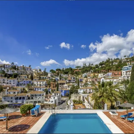 Casa De Oro Luxurious Townhouse * Benahavis