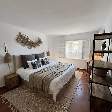 Casa De Oro Luxurious Townhouse Holiday home Benahavis